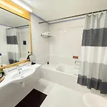 Basilica Apts 3*