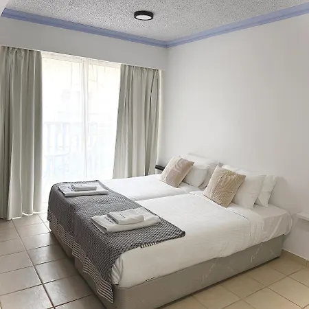 فندق Basilica Apts 3*